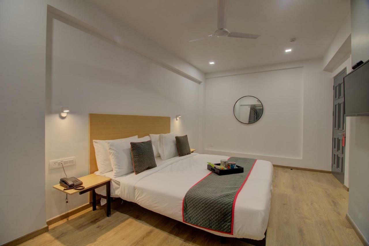 Townhouse Oak Kopar Khairane Navi Mumbai Formerly Ivy Hotel المظهر الخارجي الصورة